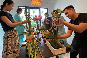 Ho Chi Minh Flower Arrangement Workshop