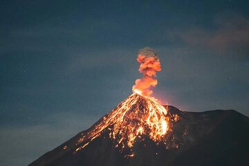 Overnight Adventure in Acatenango volcano 4X4 from Antigua