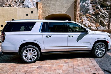 Los Cabos One Way Deluxe Suburban Transportation 5 pax
