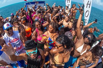 Sunset Boat Party Cancun (Adults only, Afro beats & Hip Hop)