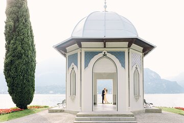 Romantic photoshoot in Lake Como