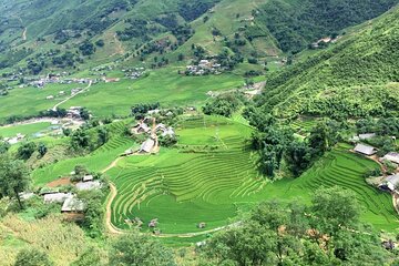 Sa Pa 2-Day Trek and Ethnic Minority Villages Homestay