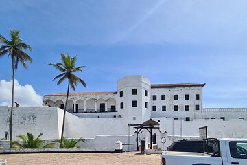 Cape Coast Tour (Slave market & river site)