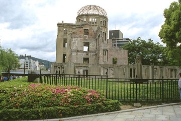 1-Day Private Sightseeing Tour in Hiroshima and Miyajima Island