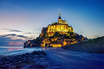 Private Mont-Saint-Michel And D-Day Beaches Tour from Paris