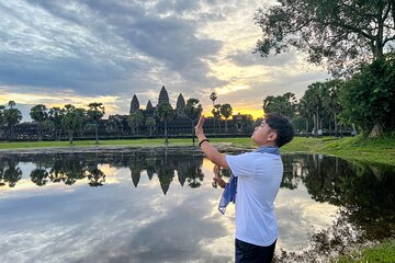 Angkor Highlight Sunrise Guided Tour & Banteay Srei Temple 