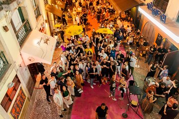Lisbon Pink Street Pubcrawl: 1h Open Bar, Shots,VIP Club Entry