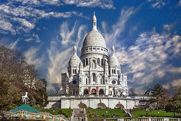 Private Tour of Montmartre Latin Quarter and French Youth