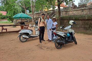 Angkor Wat - 7th Wonder of the With Tour Guided 