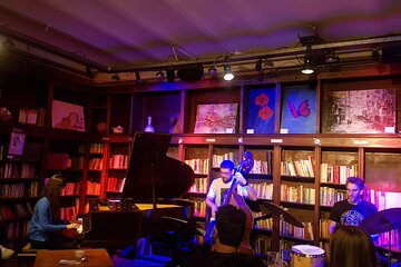 Nightime Walking Tour and Live Jazz Show in Buenos Aires