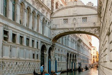 Gondola ride underneath the Bridge of Sighs