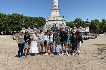 Bordeaux Guided Walking Tour in English