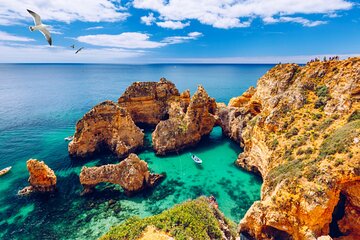 Full-Day Private Tour in Lagos and Benagil from Lisbon