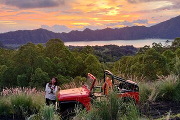 Bali Volcano Jeep Tour : Sunrise & Black Lava Visit