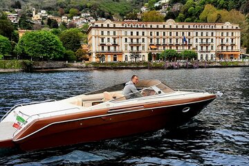  Half Day Boat Tour on Lake Como with Aperitif