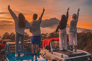 Mount Batur Jeep Sunrise & Hot Spring - All Inclusive Tour 