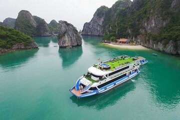 1-Day Ha Long Bay Luxury Cruise: Buffet Lunch, Cave and Island