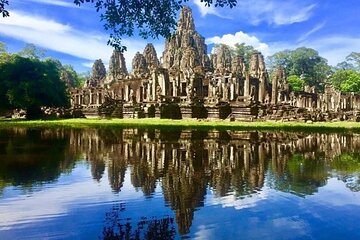 Capturing Memories: Exclusive Angkor Wat Private Tours 