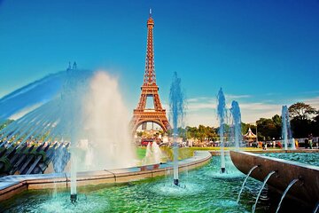 Private Paris City Tour and shopping in La Vallée Village