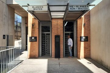 Soweto and Apartheid Museum day Tour 