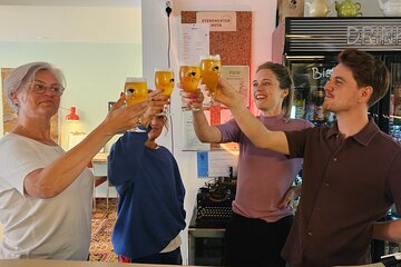 Dutch Beer Tasting, Traditional Hutspot and Games in Amsterdam