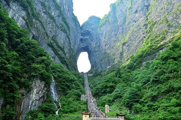 Private Day Trip of Tianmen Mountain With Fox Fairy Show