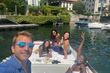 4 Hours Private Boat Tour on Lake Como