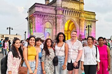 Group Guided Walking Tour in Fort and Colaba