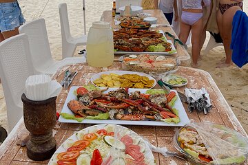 Full Day Las Águilas Bay with Private Flight from Punta Cana