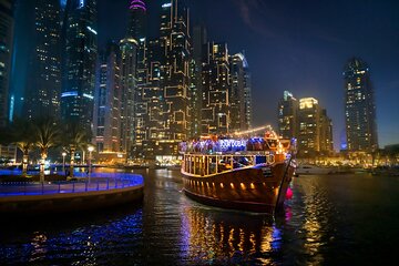 Dubai Marina: Luxury Dhow Dinner Cruise with Hotel Transfer