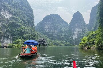 Ninh Binh Gateway Day Trip: Hoa Lu Trang An Mua Cave 