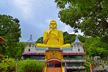 Sigiriya, Dambulla, Safari and Kandy in 3 days