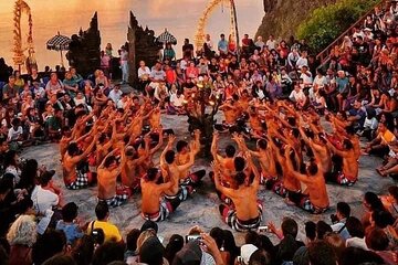 Uluwatu Sunset Tour & Kecak Fire Dance