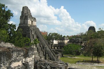 TIKAL ONE DAY with Flight and guide in Tikal