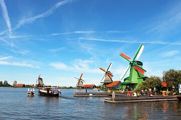 Experience Charm of Zaanse Schans: Half-Day Tour from Amsterdam