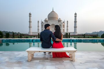 Private Taj Mahal Day Trip with Guide & Lunch 