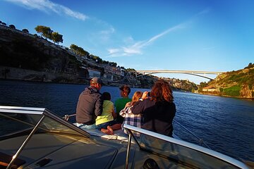 6 Bridges, Unshared,1h30m, sunset option, group price up to 6px
