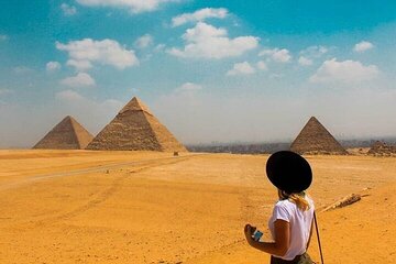 Bus Day Trip to Cairo Giza Pyramids & Museum from Sharm El Shaikh