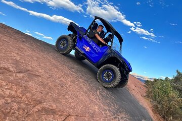 2 Hours Guided UTV Tour in Moab Utah