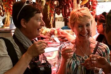 Eat like an Athenian: Gastronomic walk around the city