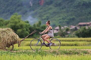 Mai Chau Valley 1 Day Tour from Hanoi: Bike and Ethnic Villages