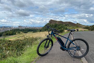 Stunning Edinburgh E-bike Tour max 10 people small group