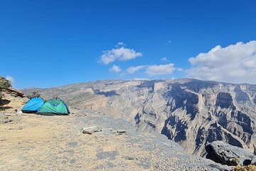 Private 2-Days Jebel Shams Overnight Camping Tours
