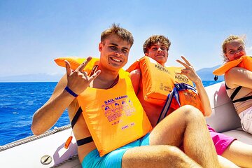 Speed Boat Trip from Durres to Island, Pirate Cave and Karaburun 