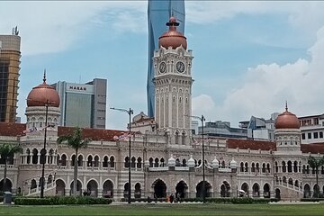 Experience Old Part and New Part of Kuala Lumpur City by Foot
