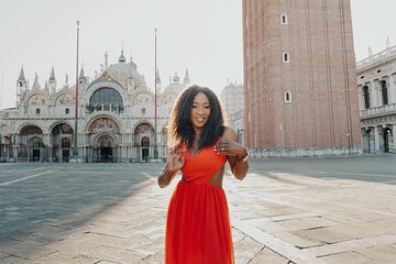 Venice: Private Photoshoot with Professional