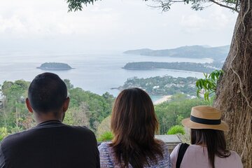 Phuket Highlights Tour: Old Town Wat Chalong Viewpoint & Elephant