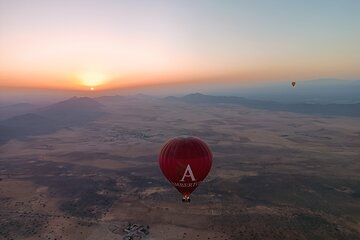 Small group hot air balloon flight in Marrakech