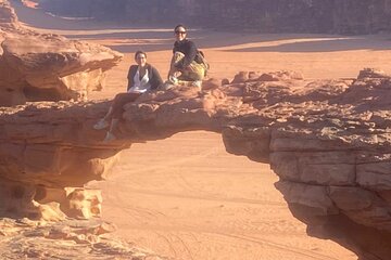 4 Hour Jeep Tour Wadi Rum Desert Highlights (morning or sunset)