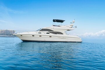 Luxury Private Yatch 52ft Dubai Marina with Pick up & Drop Off